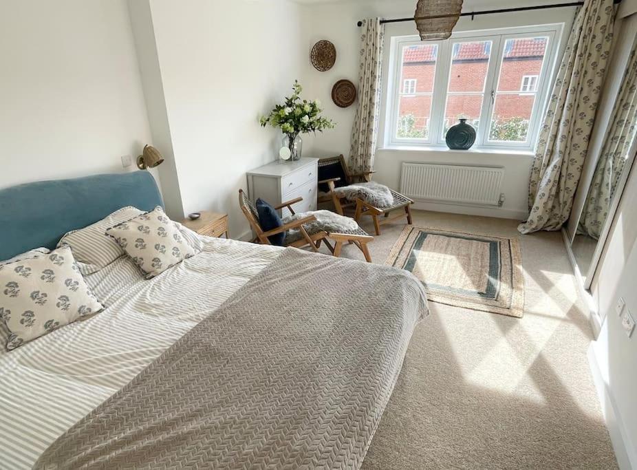 Stunning! Beautiful Contemporary Property In Holt, Norfolk Holt  Eksteriør billede